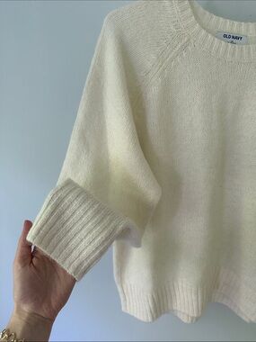 Old Navy Ivory Crewneck Sweater for Women